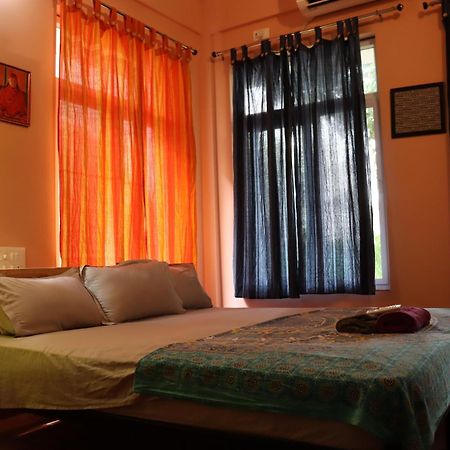 Da Mantra House Guest House Tiruvannamalai Exterior photo